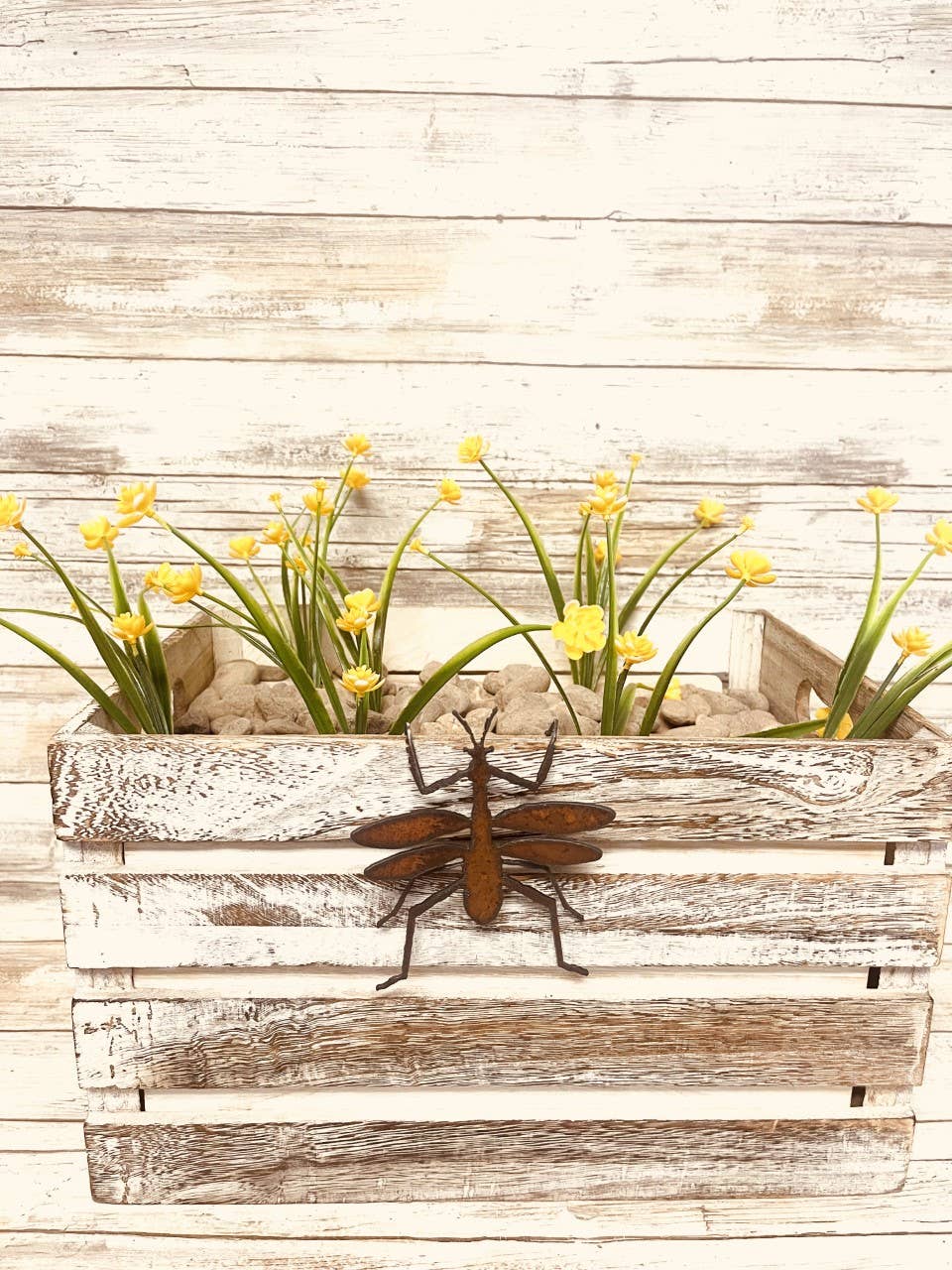 Praying Mantis Pot Climber Rustic Garden Decor