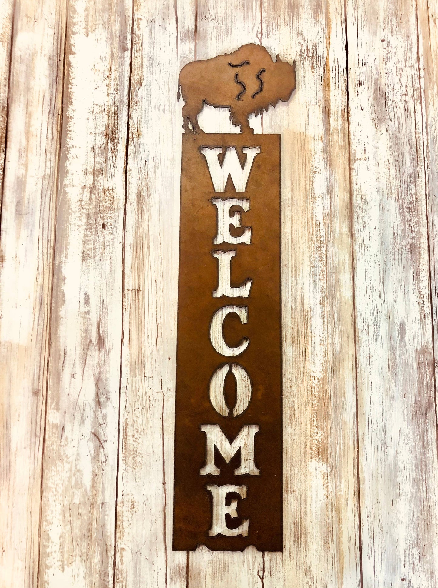 Buffalo Vertical Welcome Sign