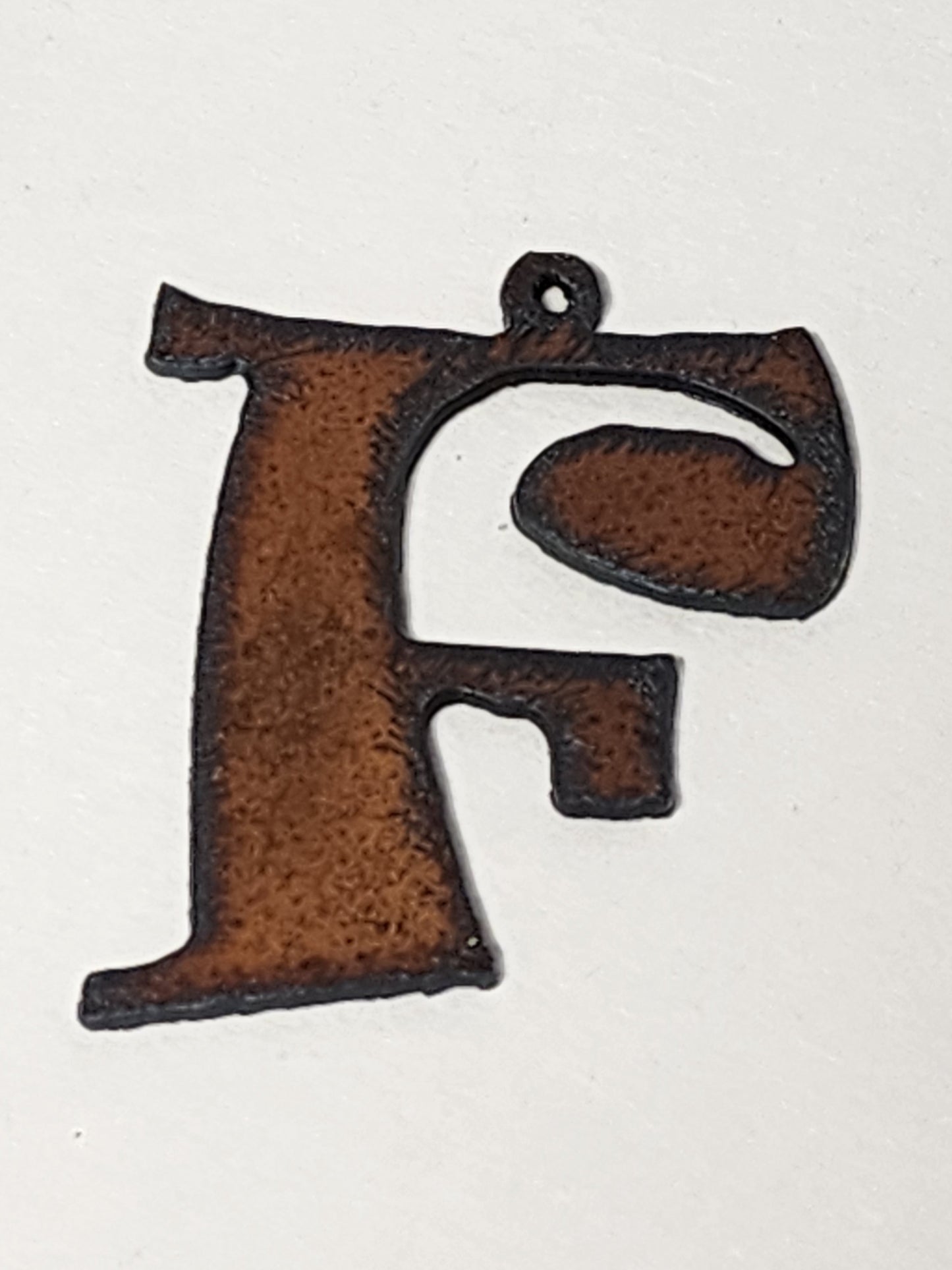 ."Rowdy" font Initial Charm