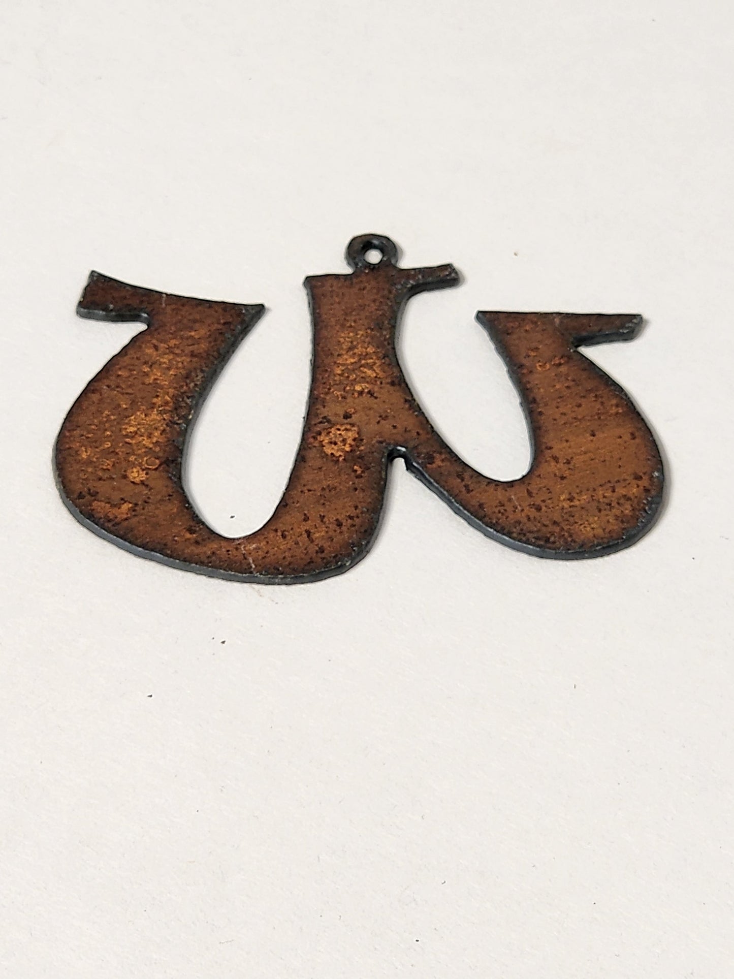 ."Rowdy" font Initial Charm