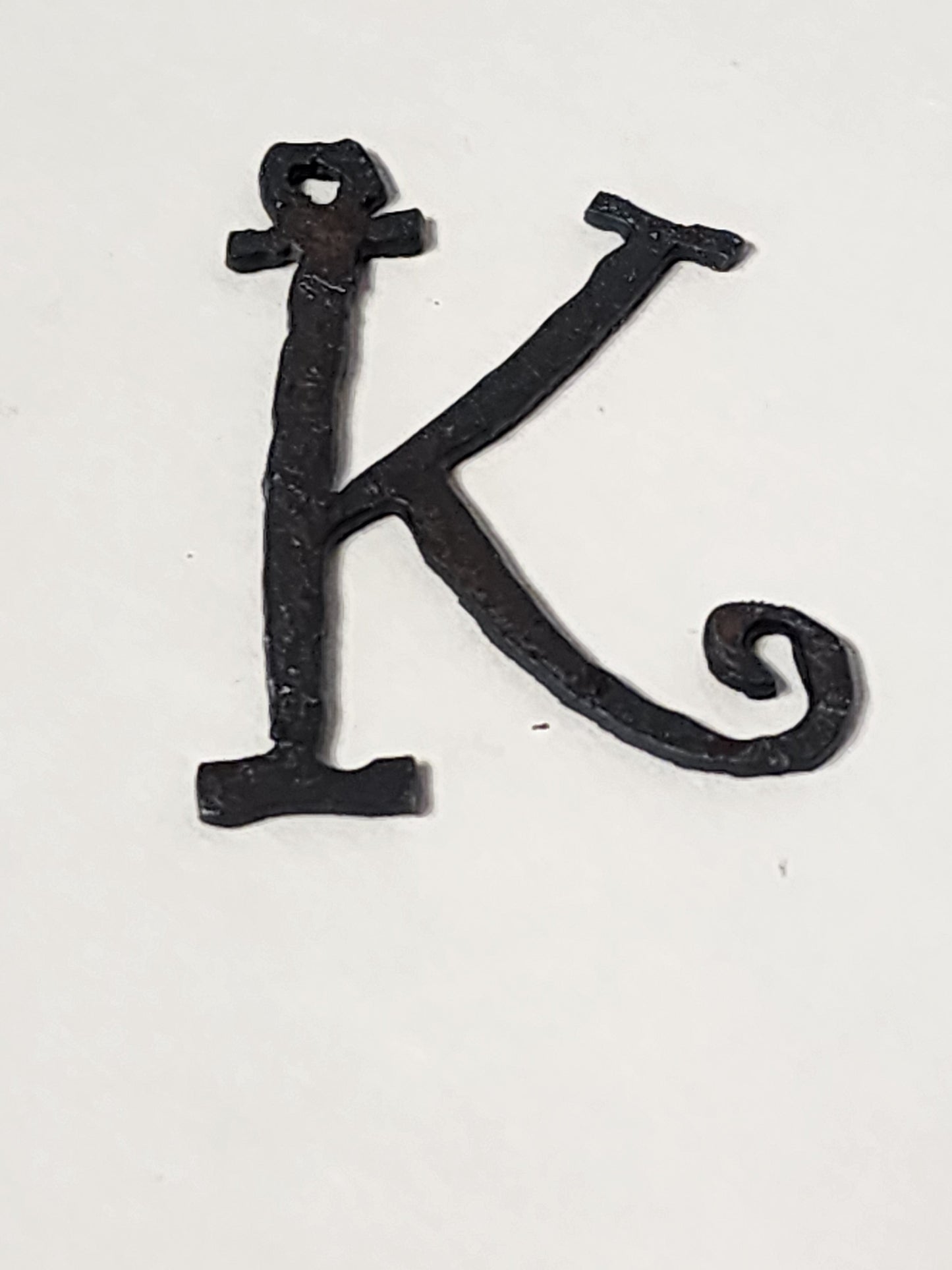 ."Curls" font Initial Charm