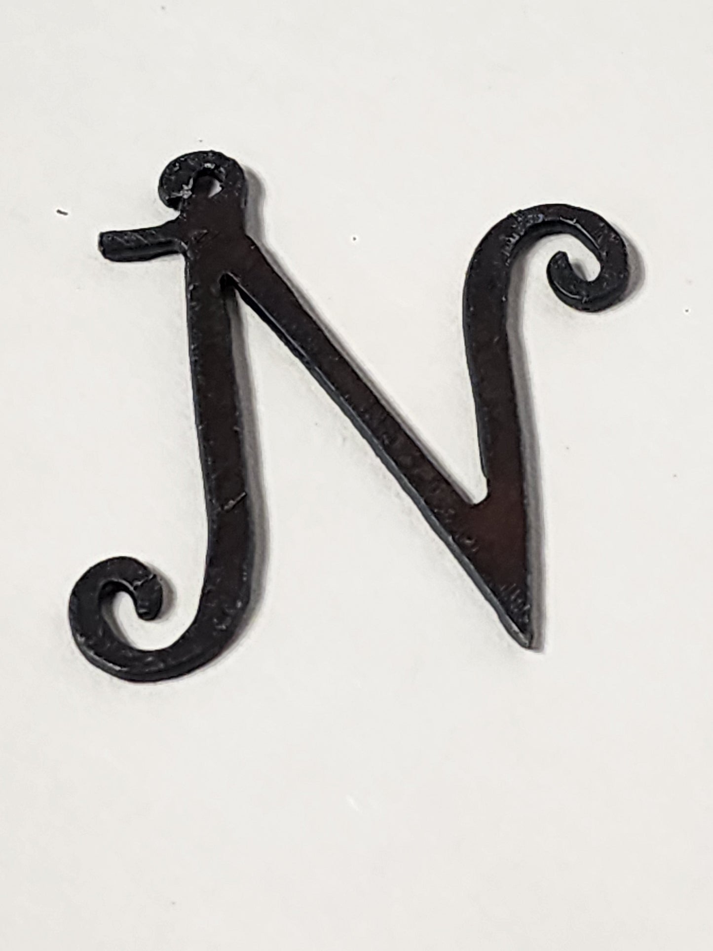 ."Curls" font Initial Charm