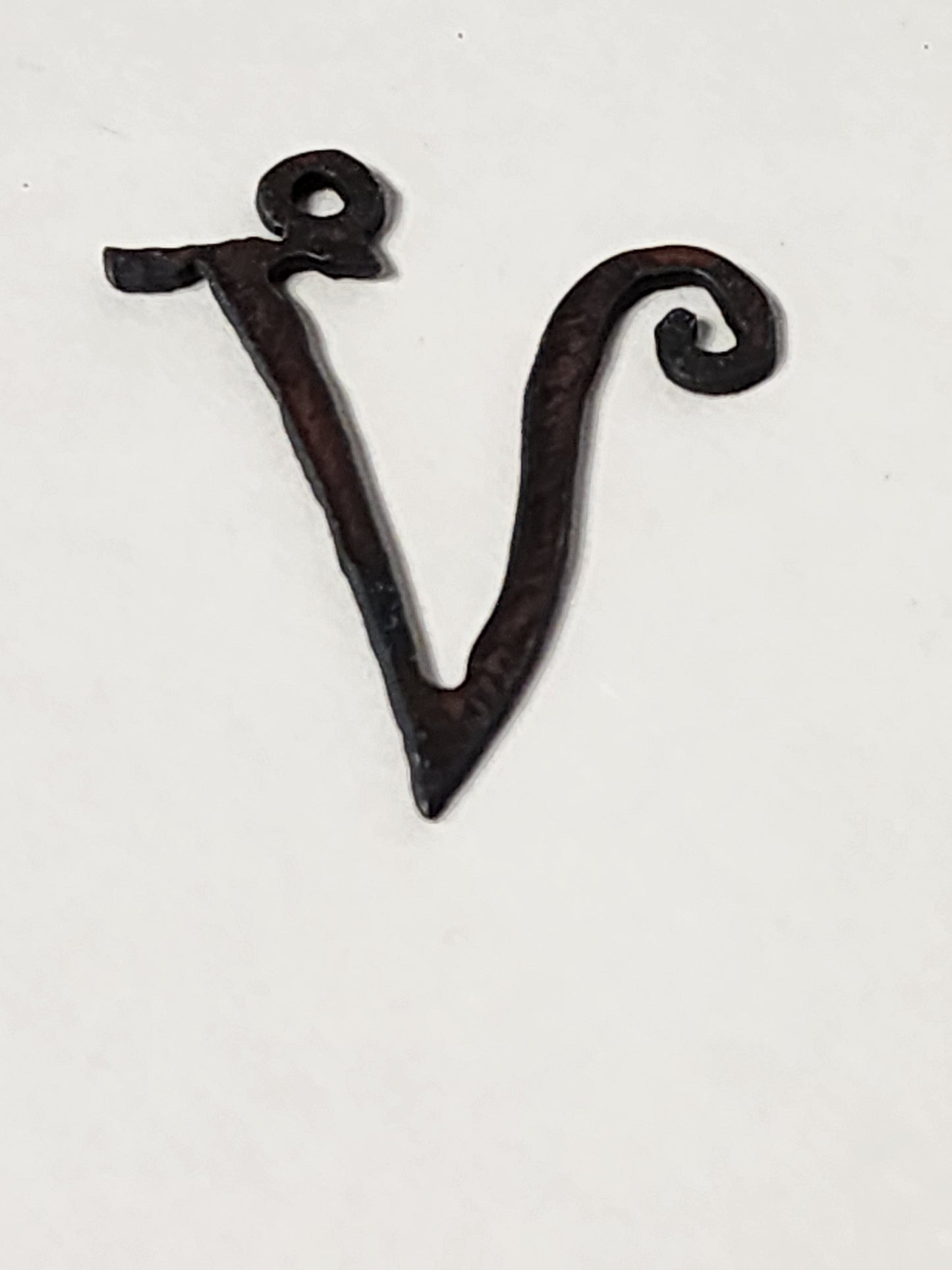 ."Curls" font Initial Charm