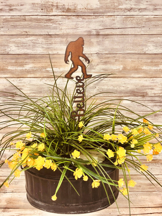 Bigfoot Yeti Sasquatch Believe Garden Plant Stake