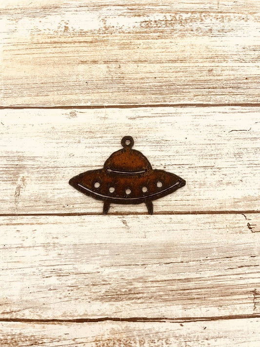 Flying Saucer UFO Area 51 Charm Pendant