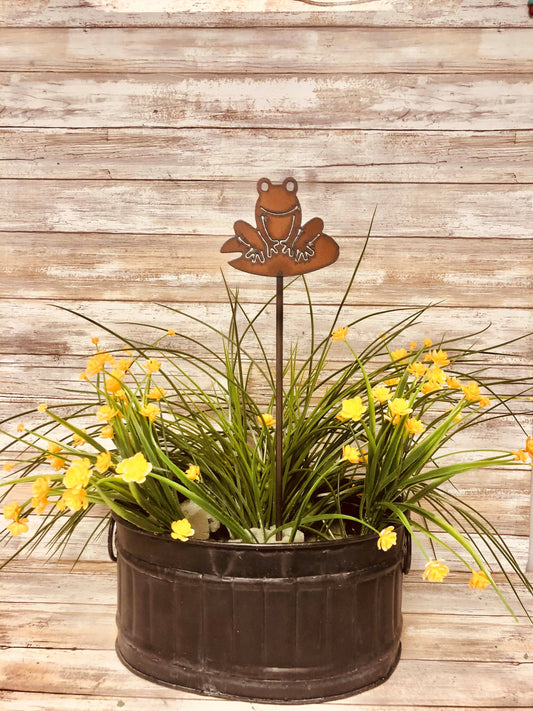 Frog on Lily Pad Garden Plant Stake